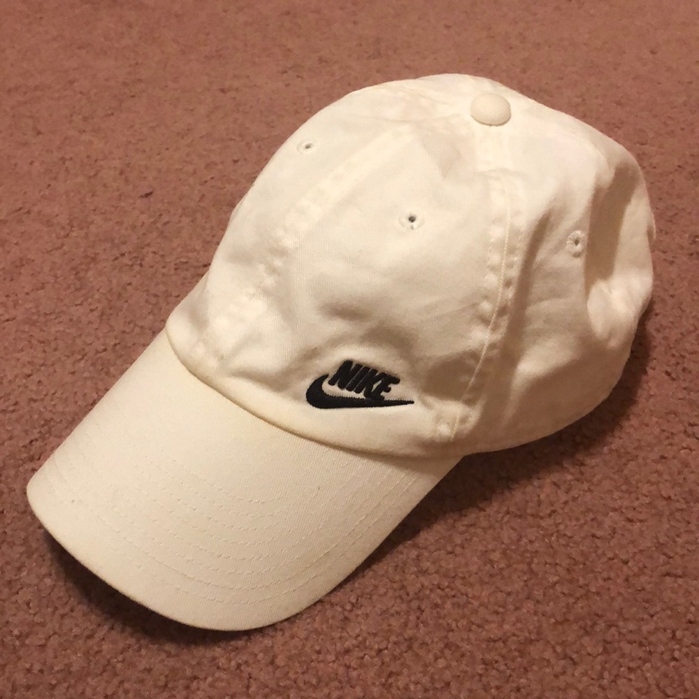 White Nike hat